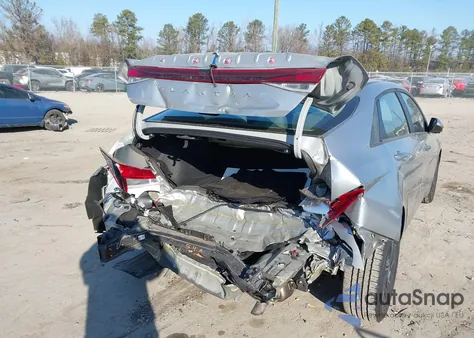 2023 Hyundai Elantra Sel z USA, uszkodzony, nr VIN 5NPLM4AG9PH118954